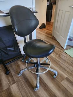 Professional Saddle chair + upgraded wheels