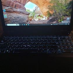 15.6" DELL Latitude Laptop: Intel i5! 8GB RAM~250GB SSD! Windows 10 Pro