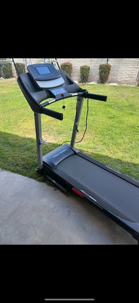Treadmill Proform City T7