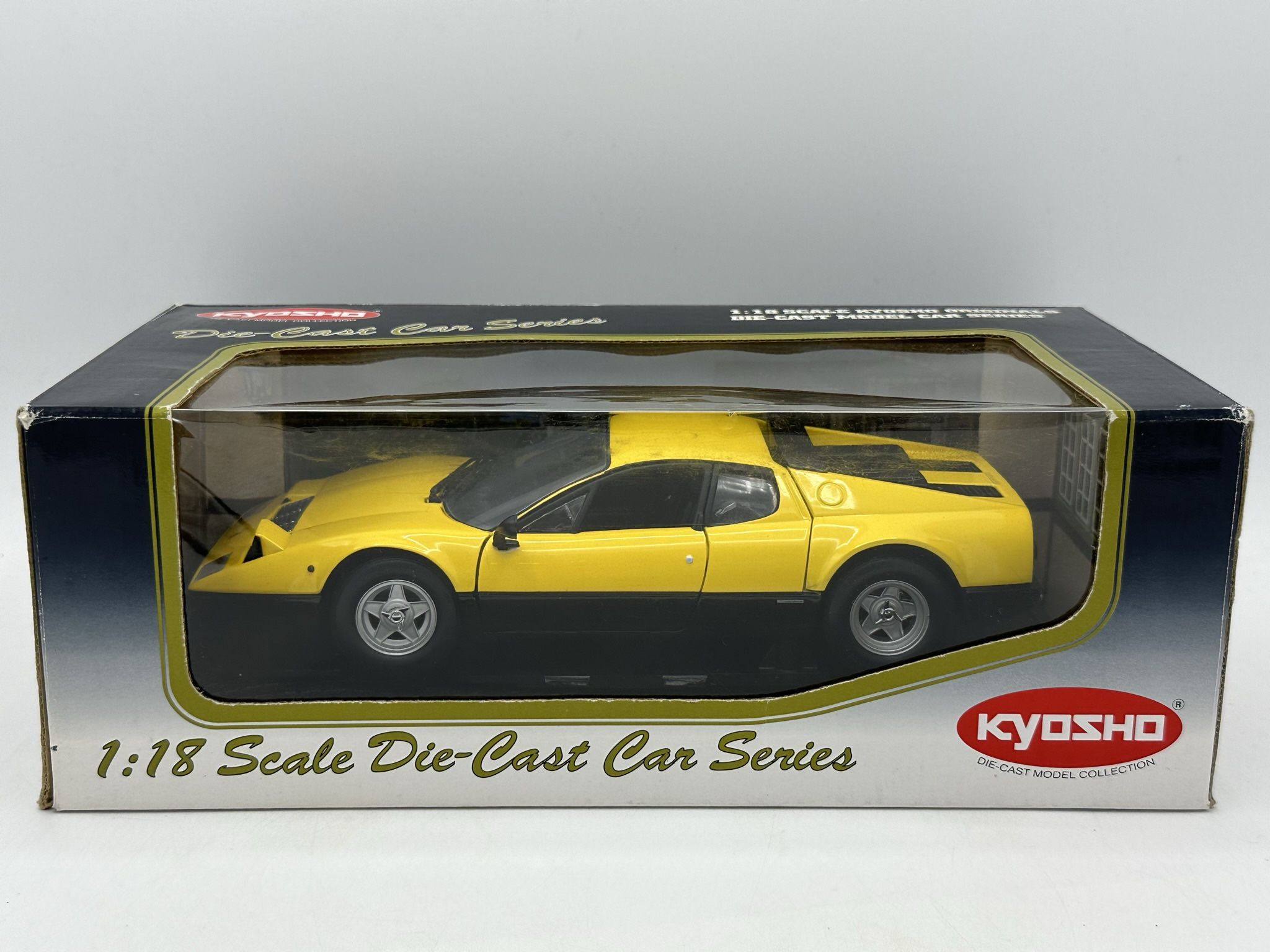 KYOSHO 1:18 Scale Diecast Model Car Ferrari 512BB (Yellow)
