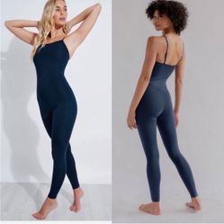 NEW Girlfriend Collective Women’s Navy One-Piece Jumpsuit Spaghetti Straps Small 