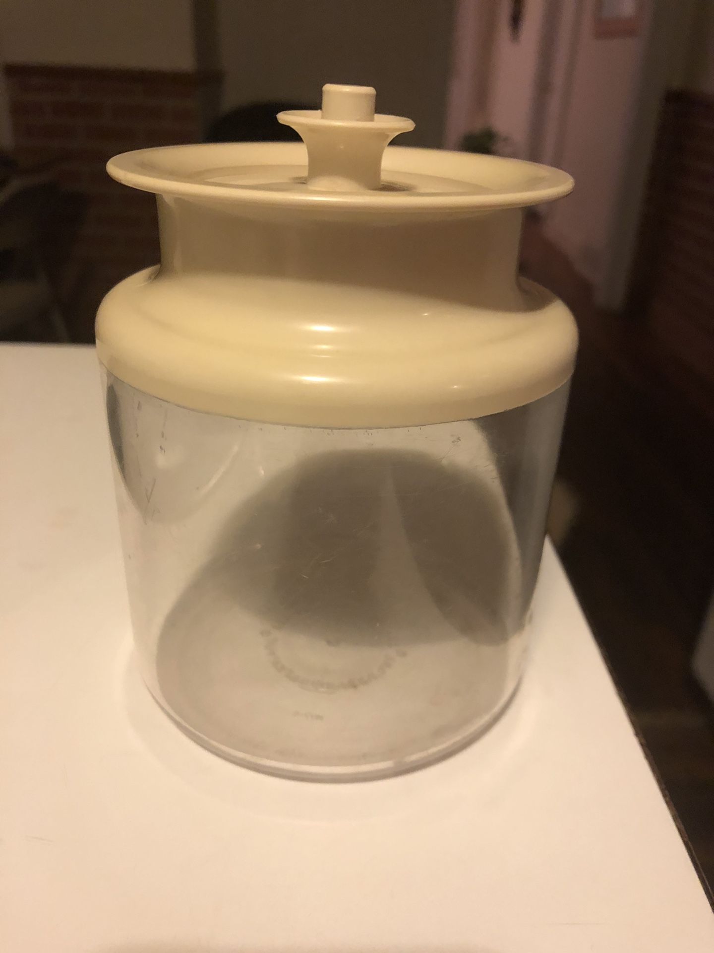 Vintage Tupperware Clear canister with secure food pantry lid