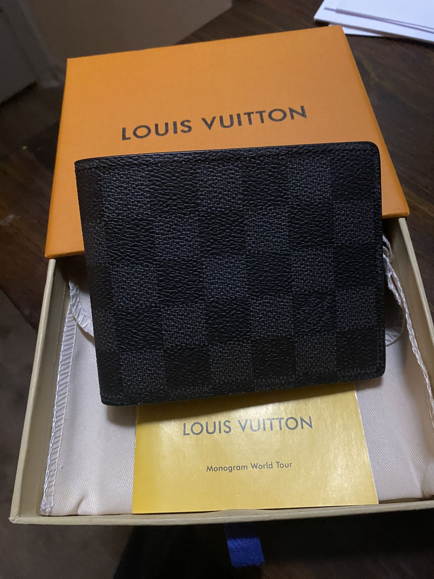 LV Wallet 