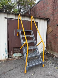 Fixed aluminum stairs
