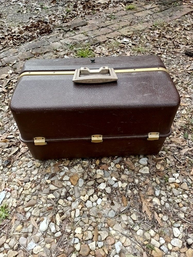 Old Tackle Box