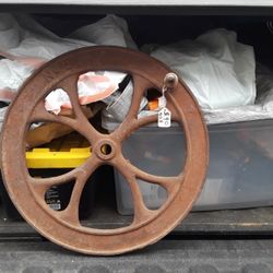 Antique Drive Wheel