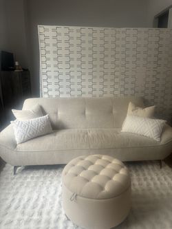 Couch light beige from city furniture