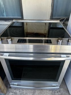 Slide In JennAir Convection Range Stainless Steel DELIVERY AVAILABLE  