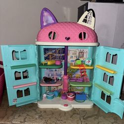Gabbys Dollhouse 