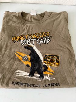 Men’s  large tee