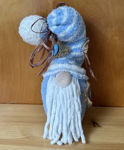 Christmas Beanbag Bottom 9” Gnome Blue/White Bell Hat 3 Decor Buttons Decoration