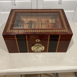 Gloss Finished Brown Cigar Box 