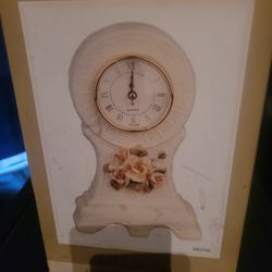 Nice Clock With Roses