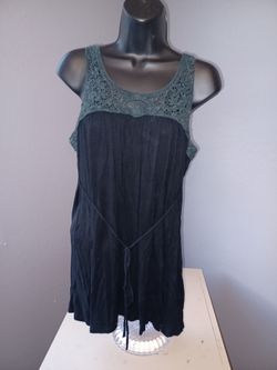 Peace black sleeveless top crochet lace yoke size small