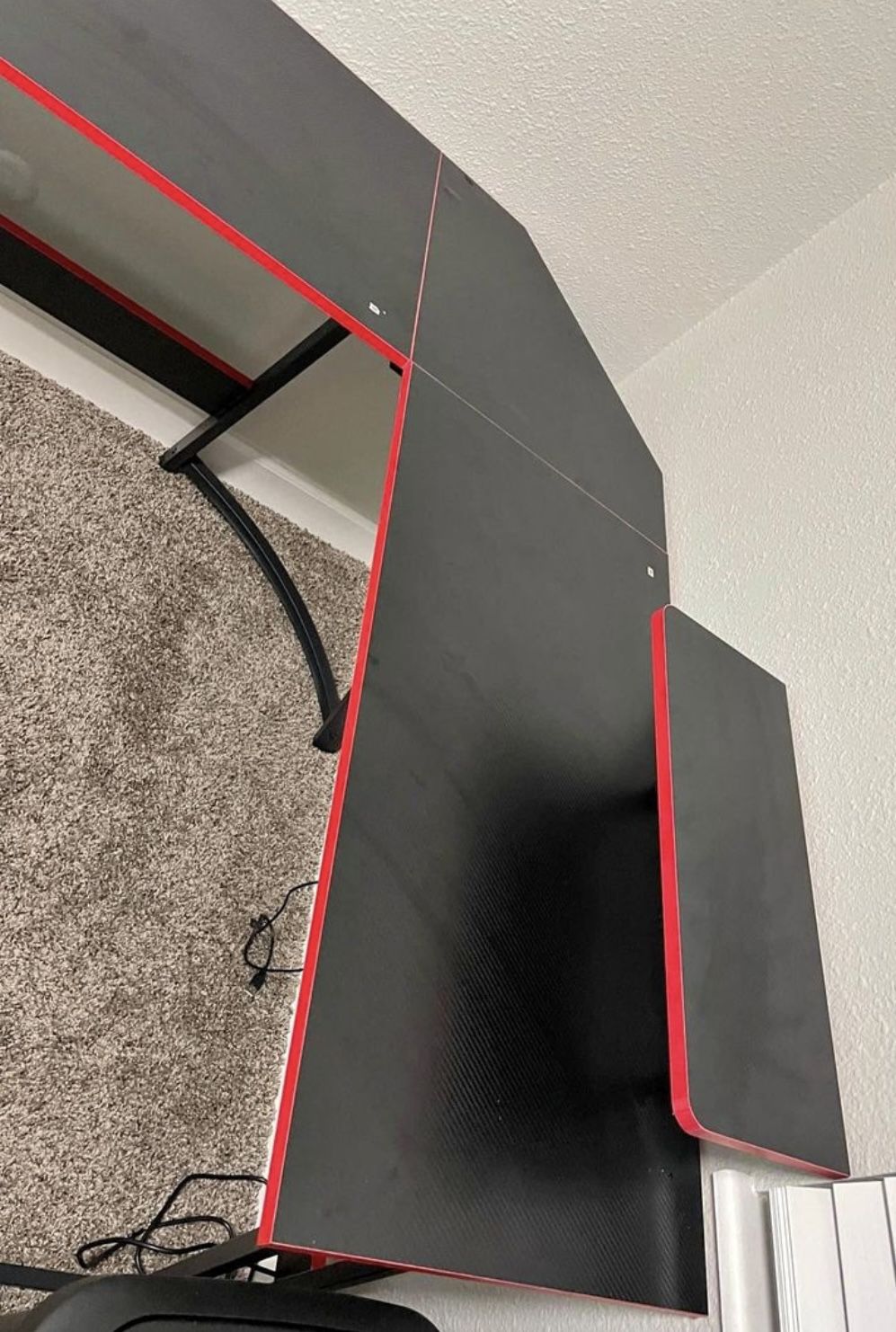 Gaming/computer Corner Desk. Delivery Available