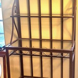 Gorgeous Bakers Rack Like New