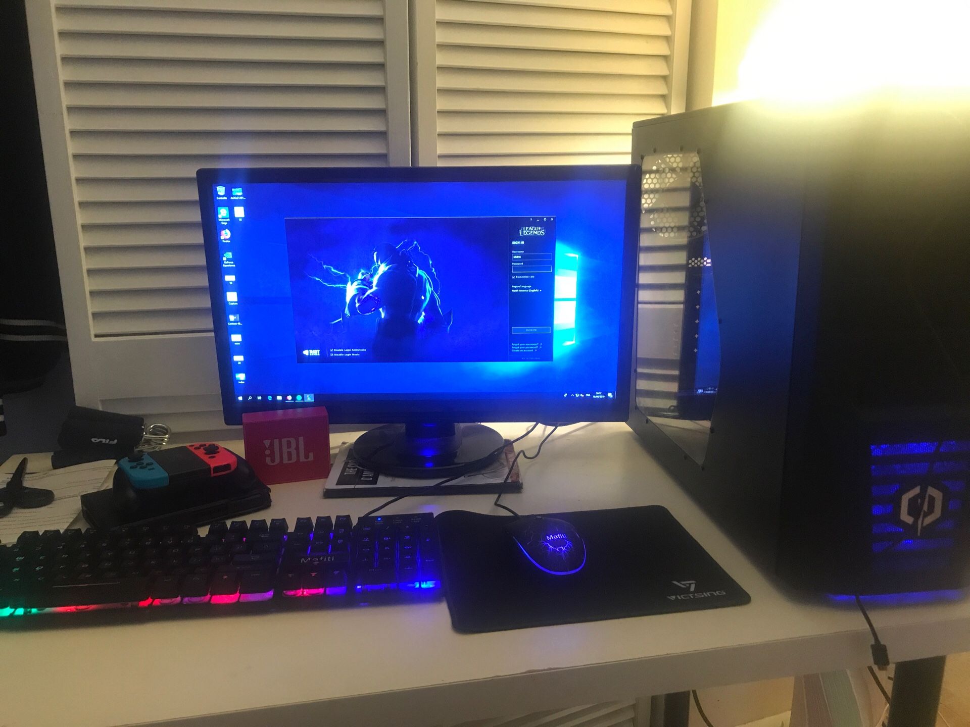 PC GAMER + MONITOR + Gaming mouse and keyboard