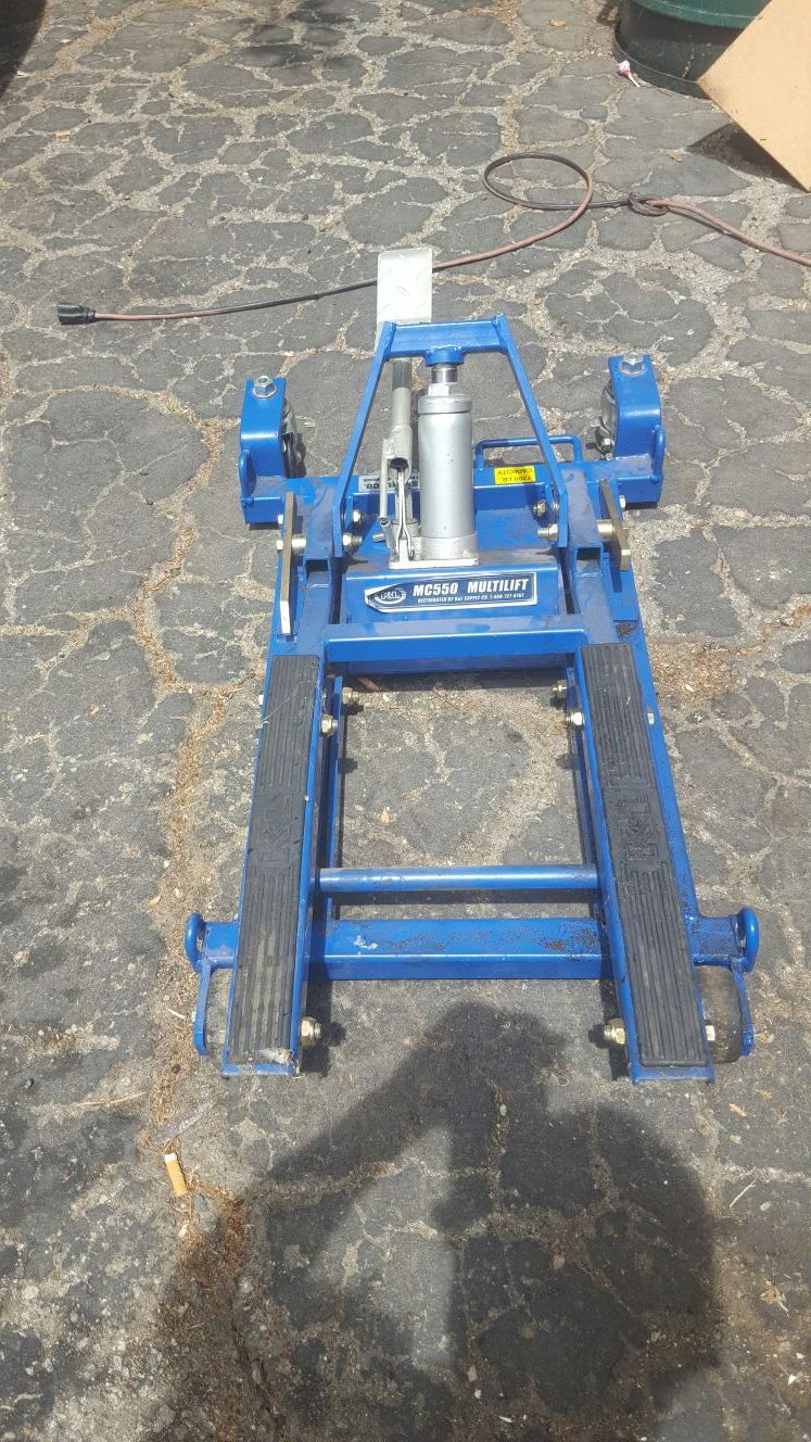 K&L Supply Multilift MC-550 ATV Motorcycle Lift Jack