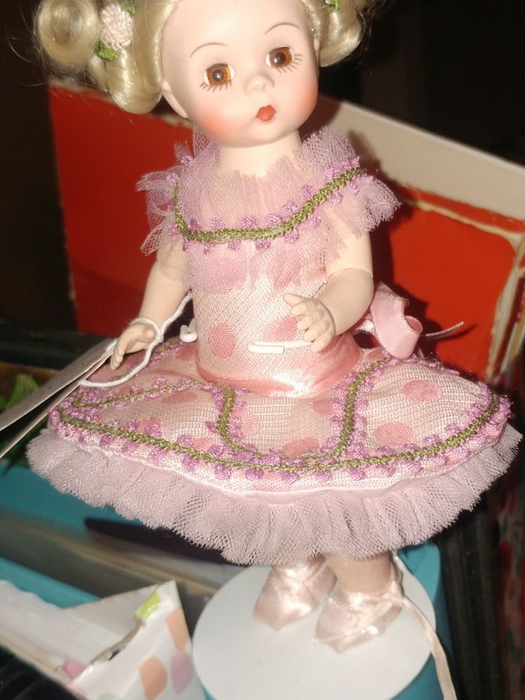 Madame Alexander Tiny Dancer Doll &stand. New With Tag No Box