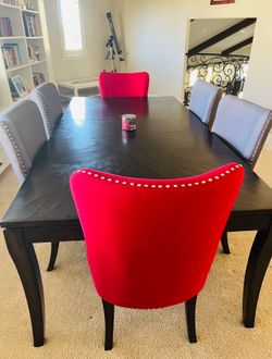 Beautiful dining table set ❤️