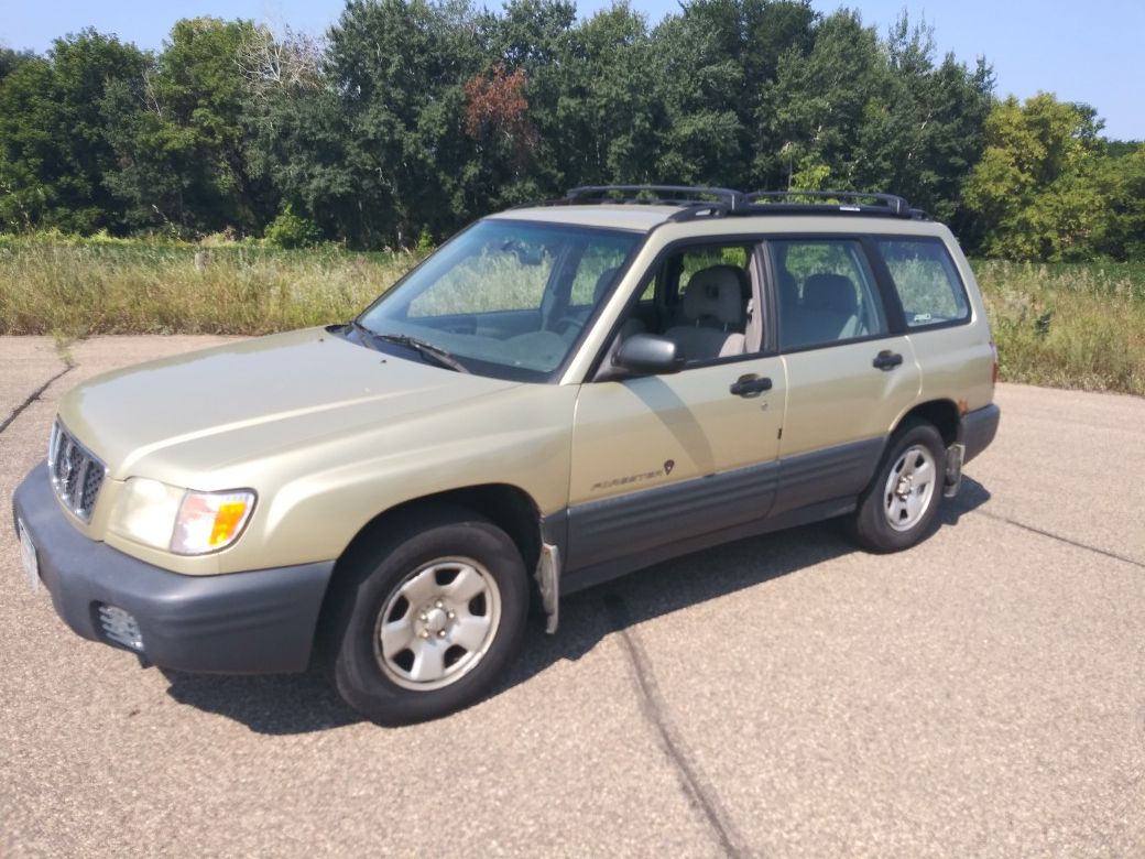 2001 Subaru Forester all-wheel drive