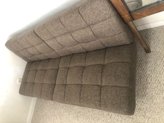 Coach (can be converted to a full size bed)