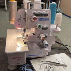 New 4 Thread Overlock Sewing Machine