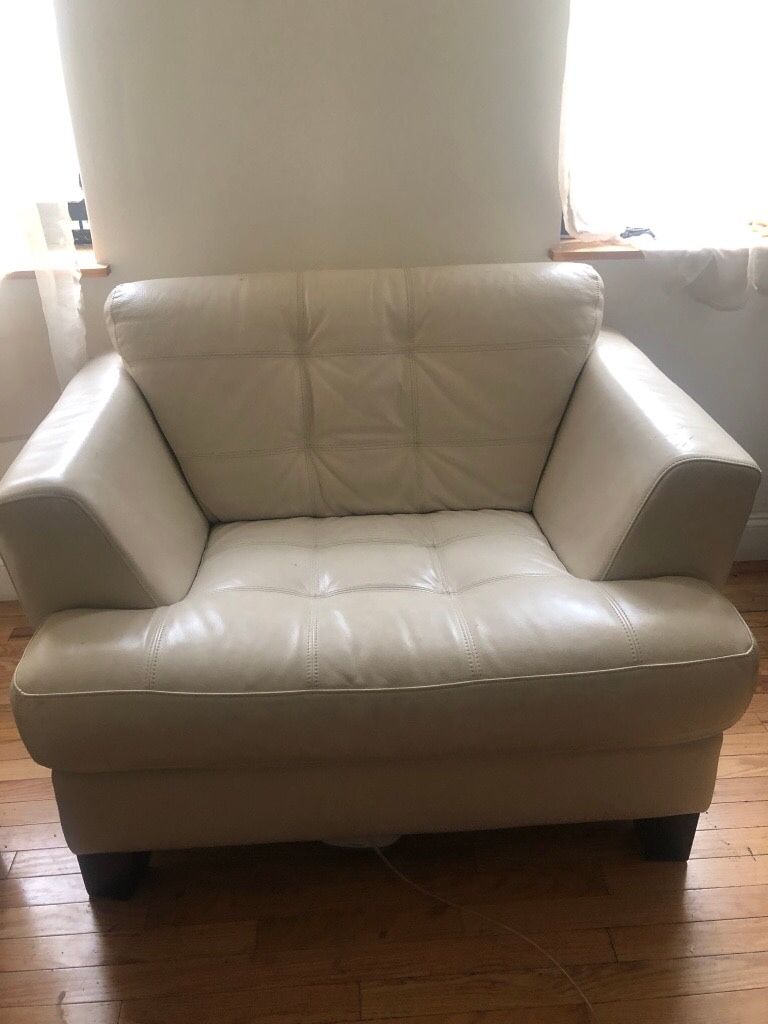 White Leather Chair ( FREE )