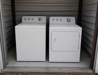 GE Washer and Dryer Set
