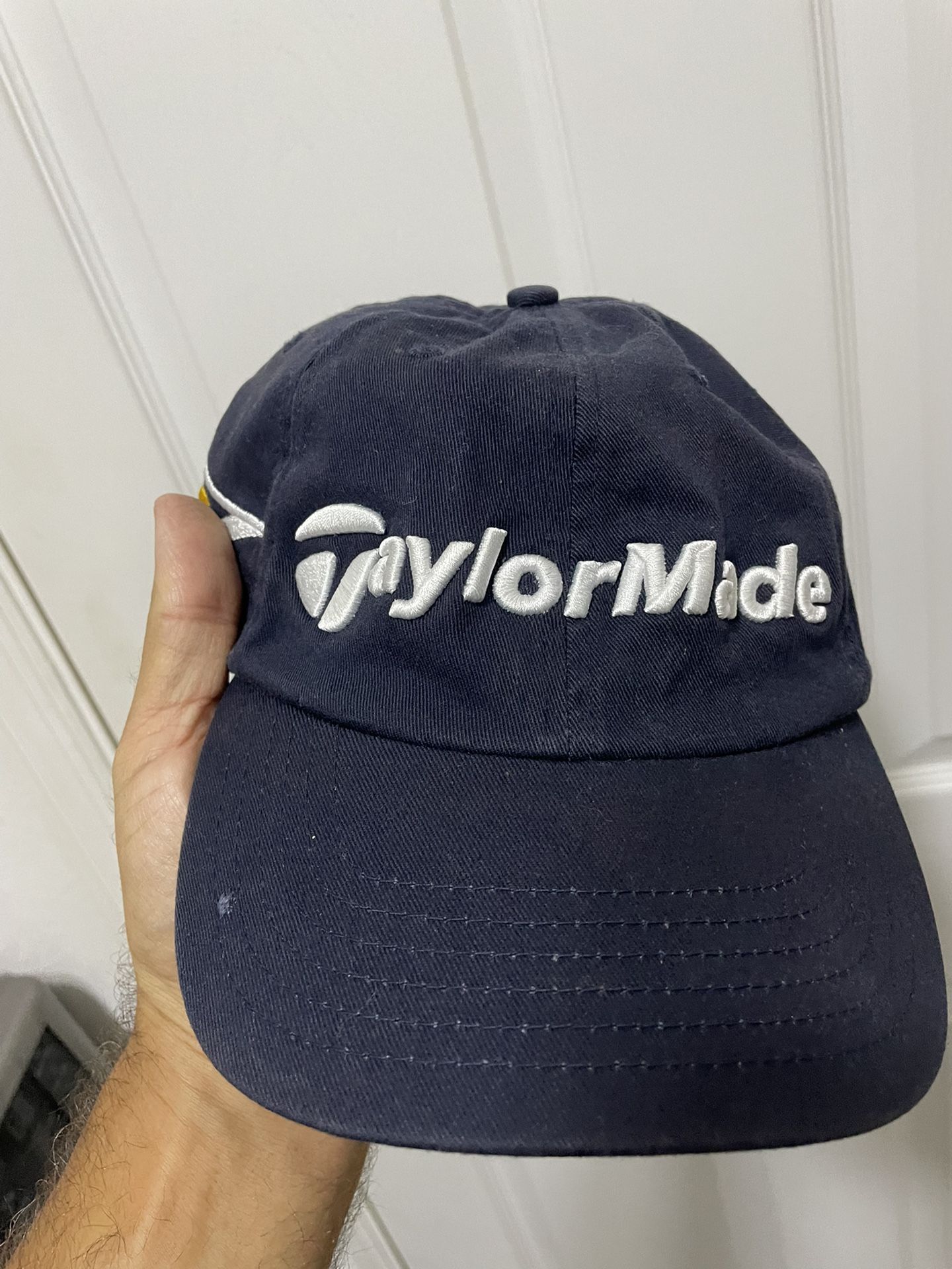 Taylormade R7 golf hat