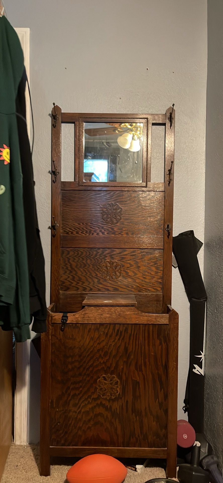 Vintage Hallway Tree/coat Hanger