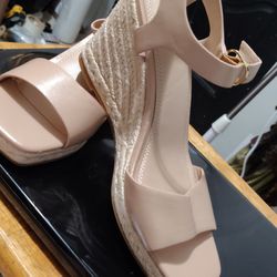 Sandalias beis de mujer