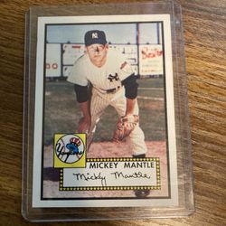 Mickey Mantle Topps Baseball Card - signed edition