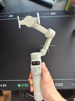 DJI osmo mobile 7 stabilizer for iPhone & android 3 axis gimbal