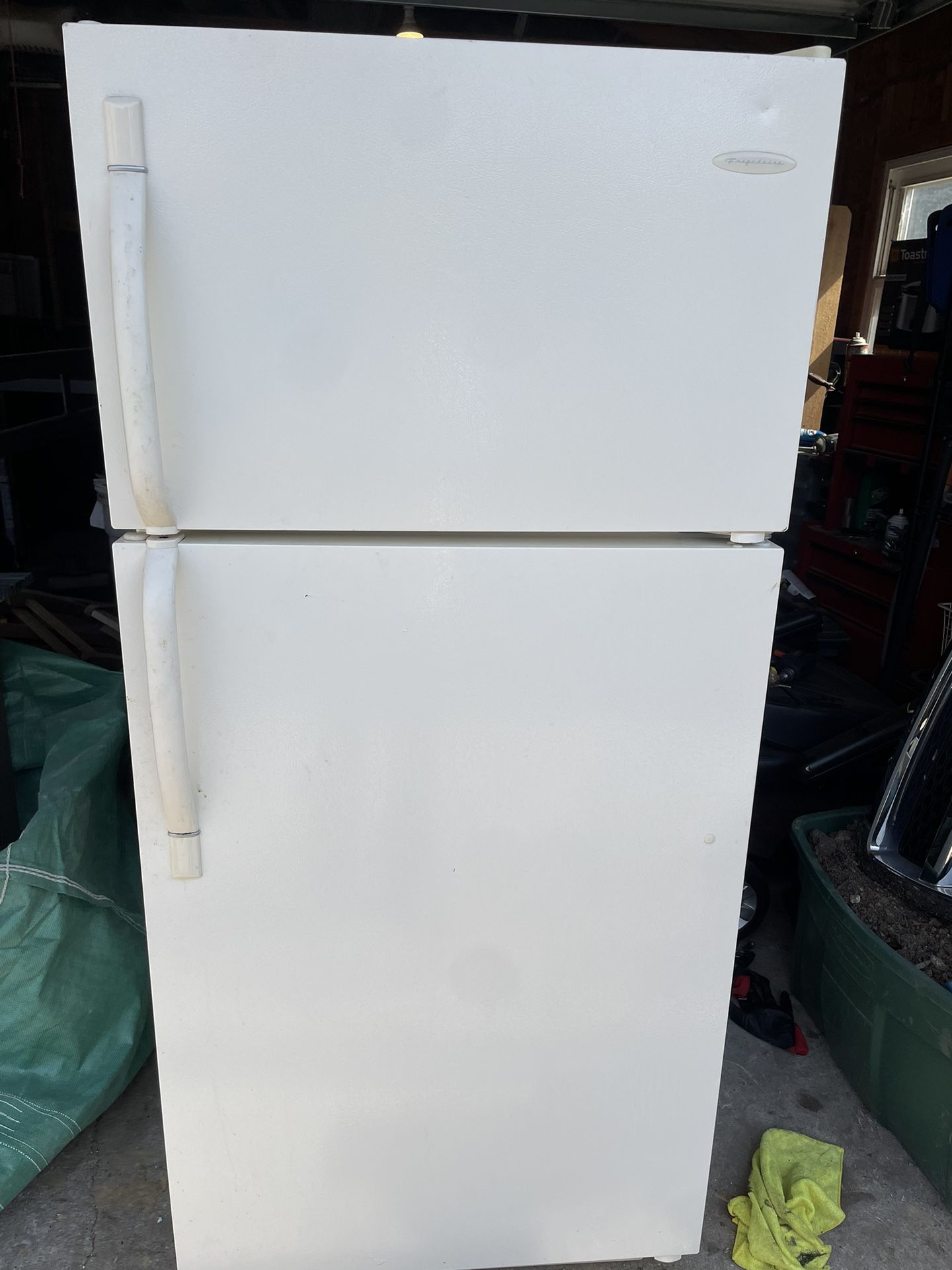 Refrigerator