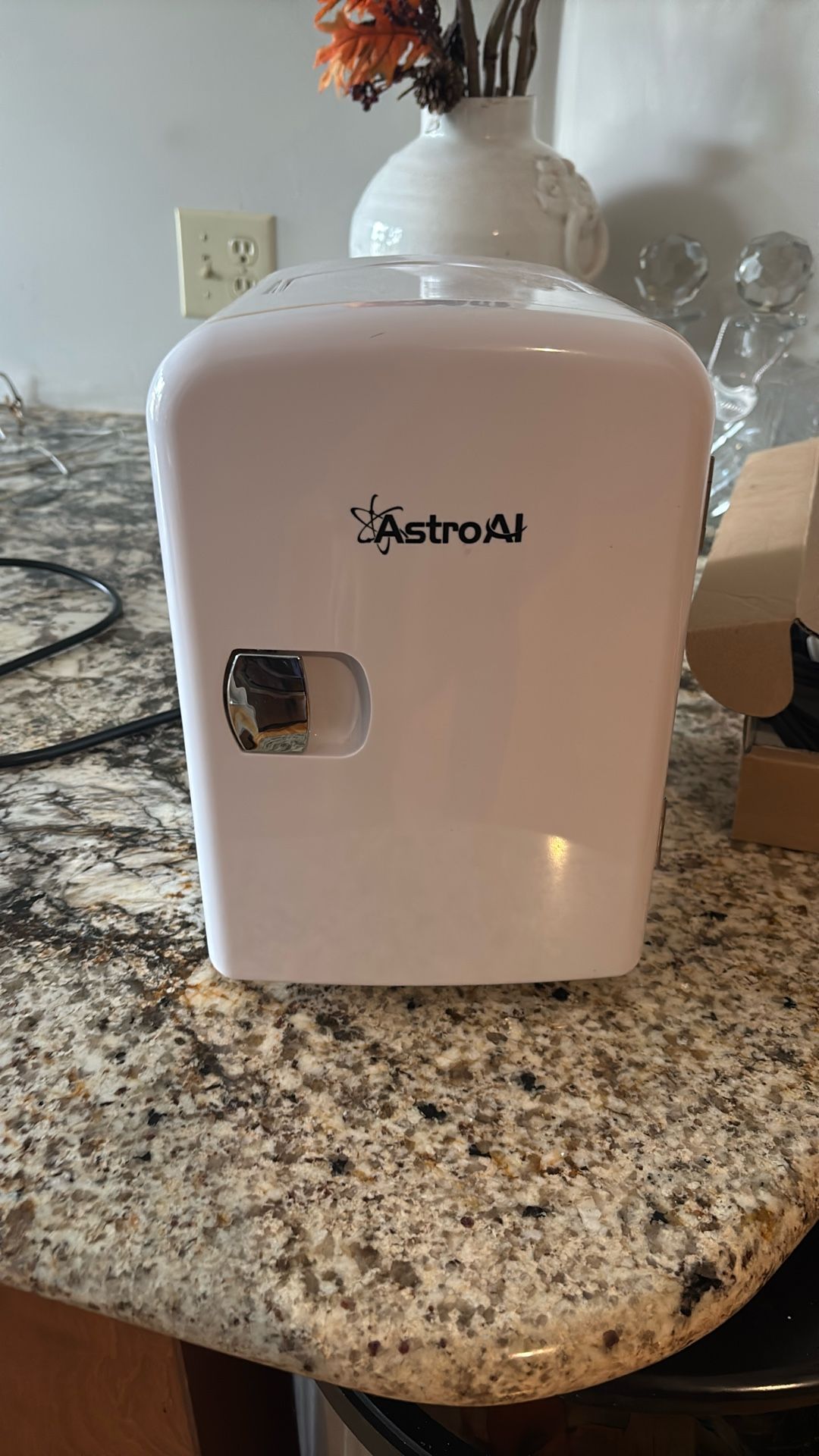 Cosmetic Cooling Unit