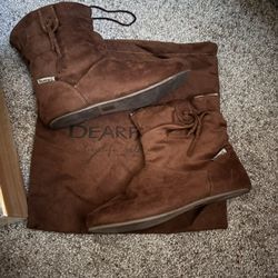 Bearpaw Booties Size 8