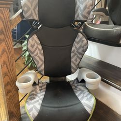 Booster Seats (17$ Each, 30$ For Both)