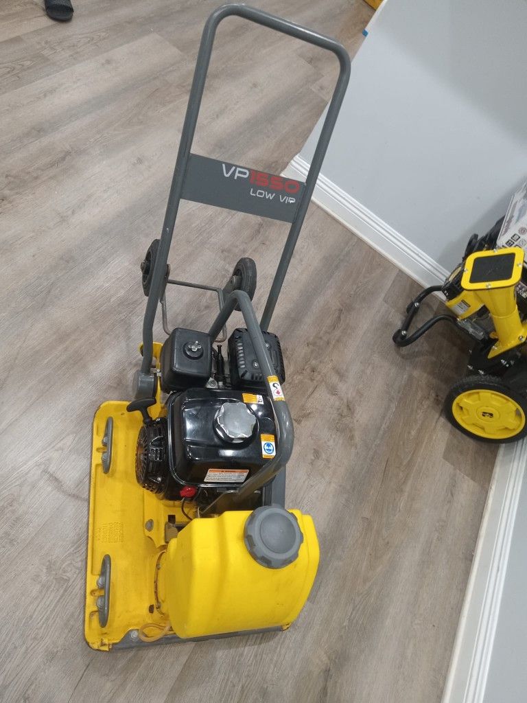WACKER NEUSON VP 1550AW VIBRATORY COMPACTOR 19.5" PLATE W/WATER TANK (VP1550AW) 0009028