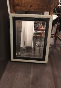 Vintage metal bathroom mirror /cabinet