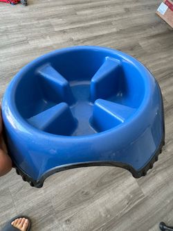 Slow feeder dog bowl
