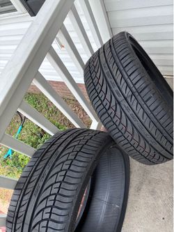 Brand new tire 255/30/r22