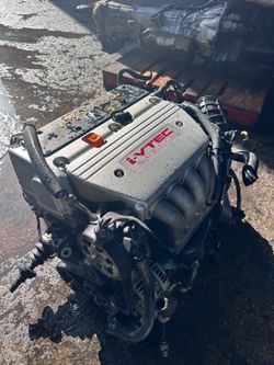 Motores y transmisiones 305/590/3018
