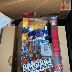 Transformers Kingdom Ultra Magnus