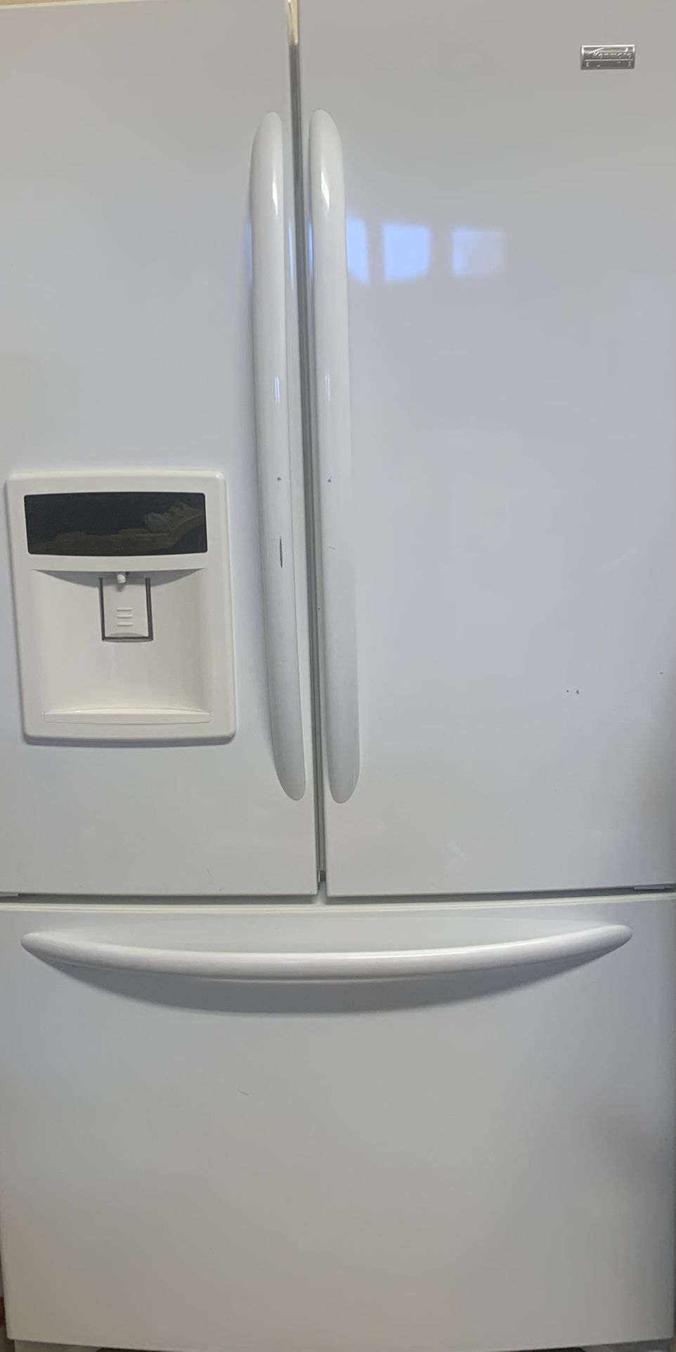 White Kenmore Elite French door with Water dispenser
