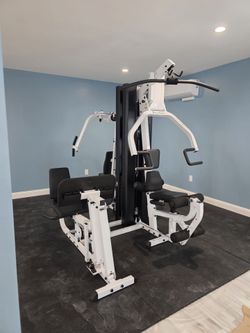 Body Solid Exm3000 Gym 2x 200lbs w/ leg press - Deliver & install