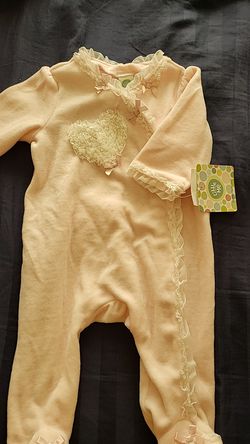 Brand new 3months girl