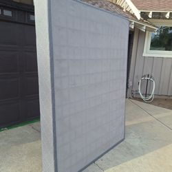 Queen Size Box Springg 