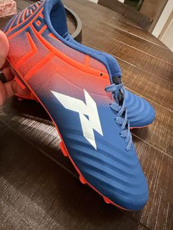 Cleats size 12