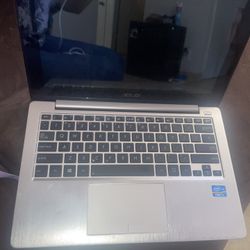 Asus Pink Mini Laptop 